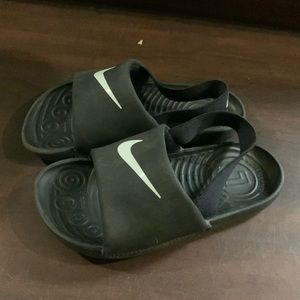 Nike slides